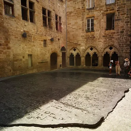 Appartamento De La Halle. *