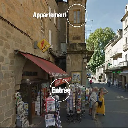 De La Halle. Appartamento *